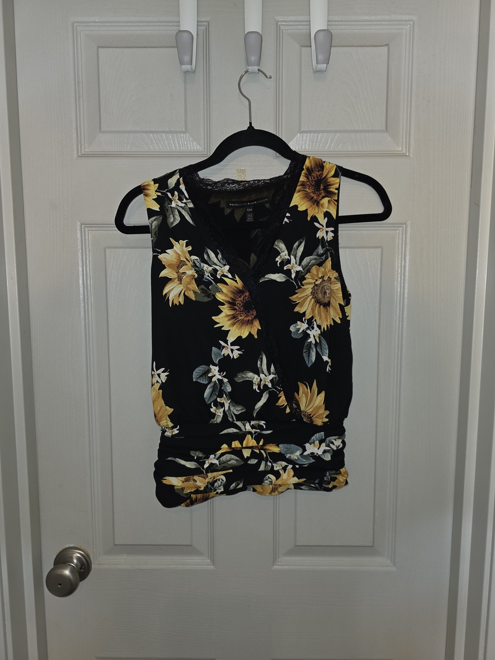 White House Black Market Sunflower-Print Black Wrap Front Camisole XXS